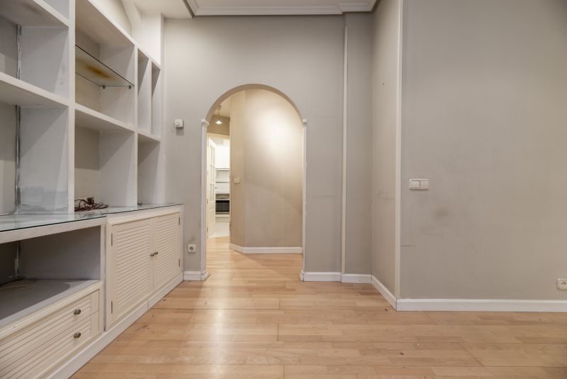 Built In Wardrobe Installation in Annapolis, MD